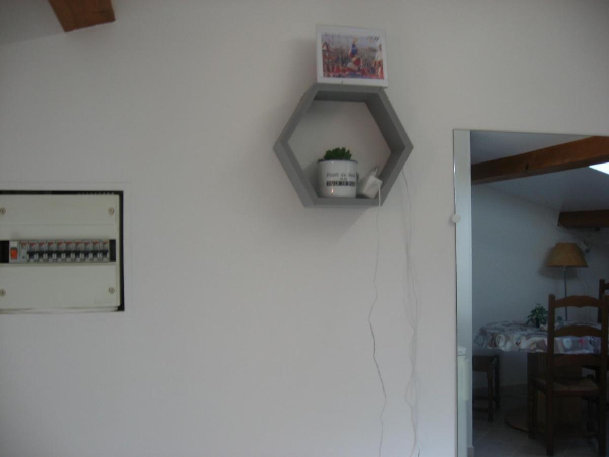 T 2 Avec Velux Sous Les Combes De 34 M2